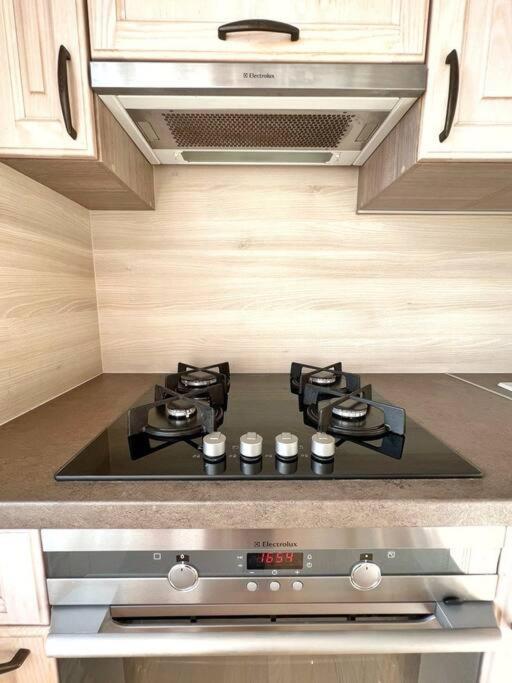 New Apartment With A View In The Town Center Narva Exteriör bild