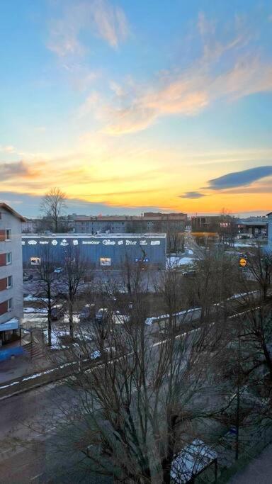 New Apartment With A View In The Town Center Narva Exteriör bild