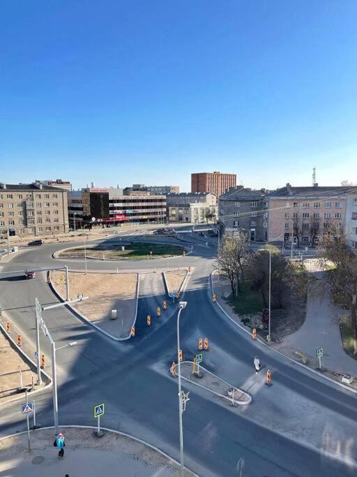 New Apartment With A View In The Town Center Narva Exteriör bild
