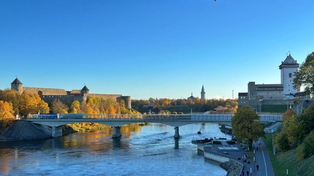 New Apartment With A View In The Town Center Narva Exteriör bild