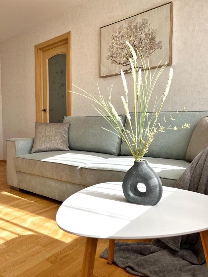 New Apartment With A View In The Town Center Narva Exteriör bild